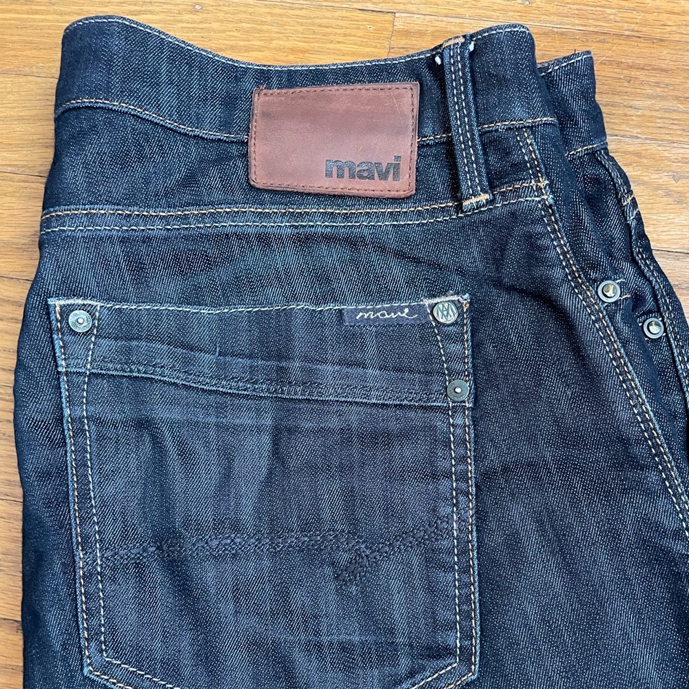 Mens Zack Mavi jeans size 36x30. Little wear. No stains, holes. Smoke/pet free.